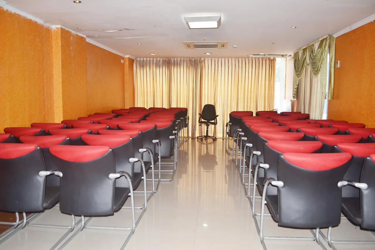 Hotel Teekay Palace Thiruvananthapuram