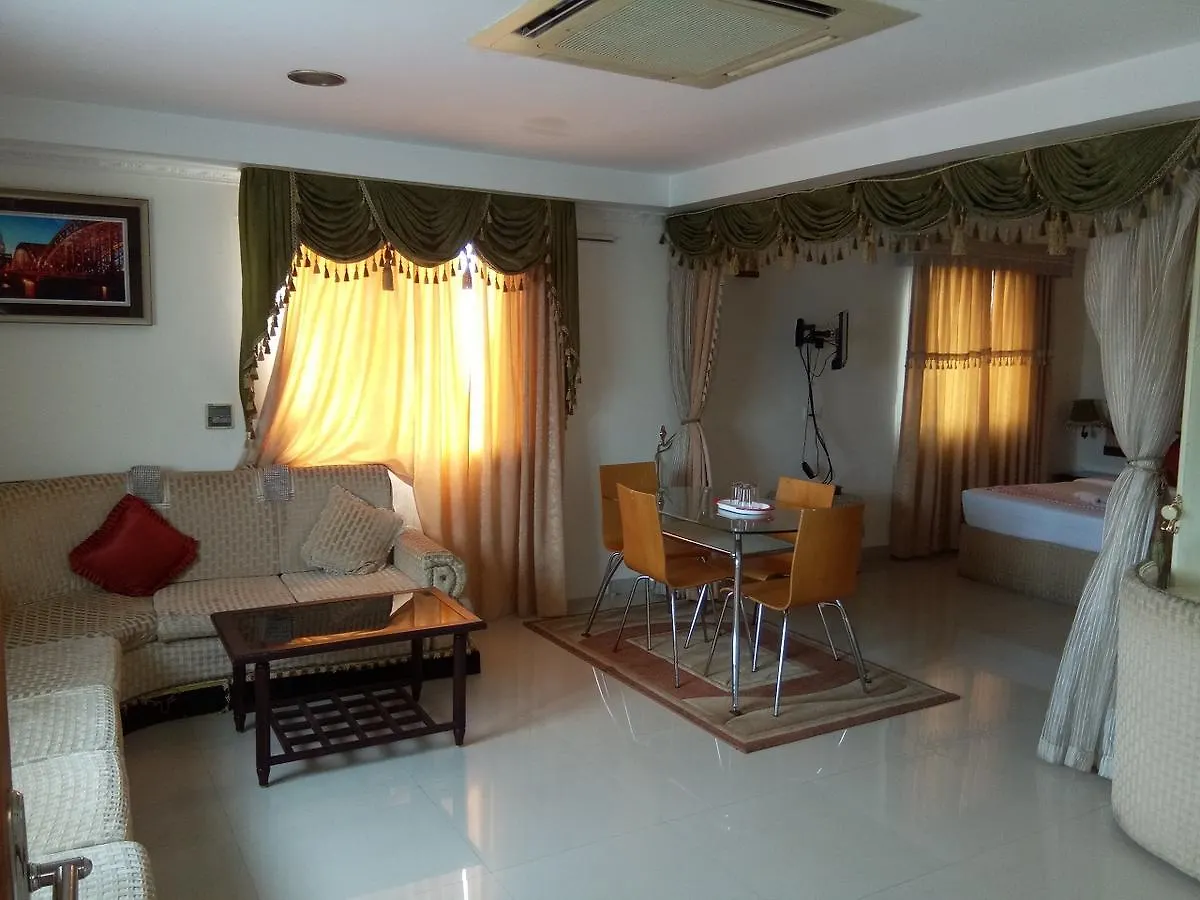 Hotel Teekay Palace Thiruvananthapuram