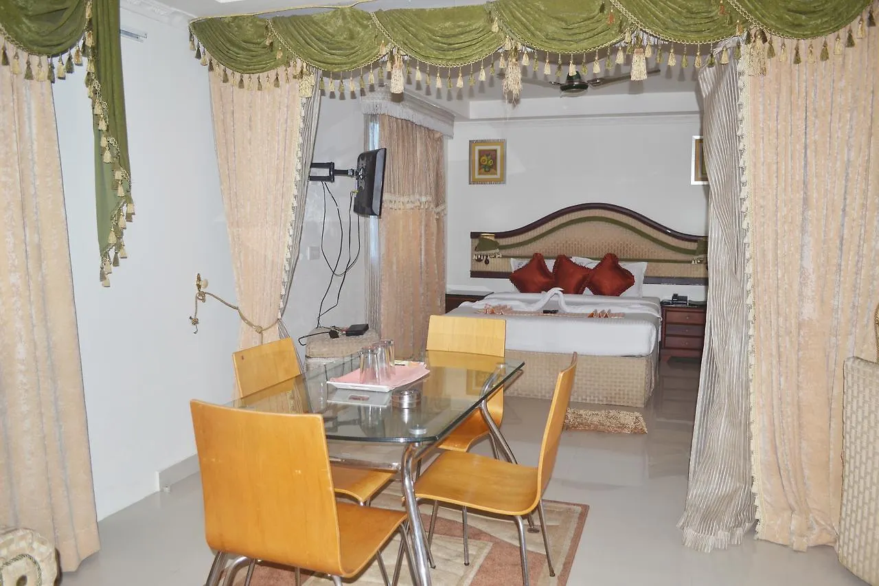 Hotel Teekay Palace Thiruvananthapuram