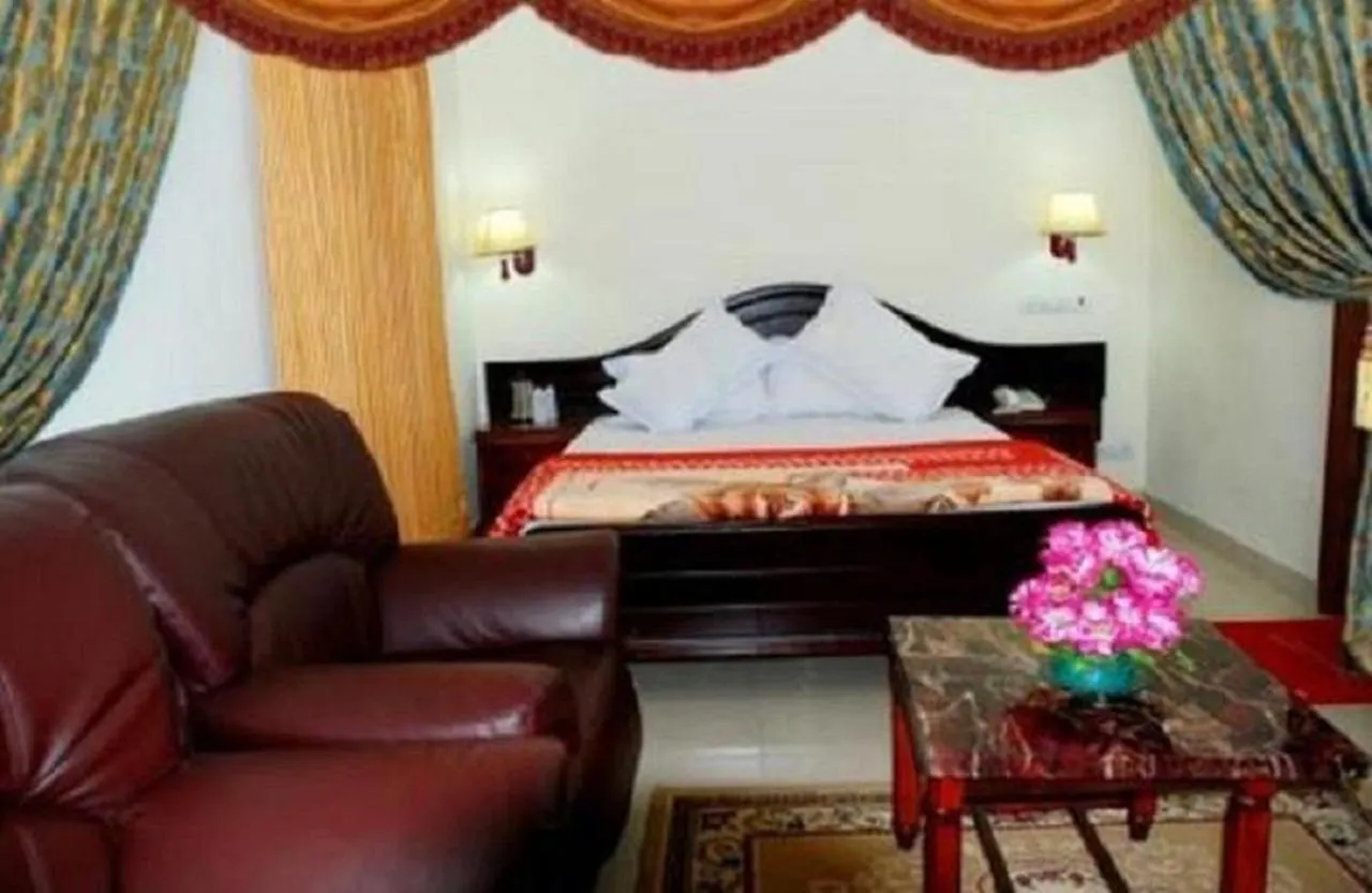 Hotel Teekay Palace Thiruvananthapuram